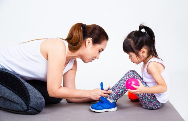 Avoid These Early Footwear Mistakes for Healthy Foot Development for Pediatric orthopedic surgeon in pune